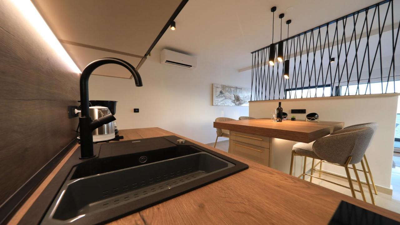מסלניקה Adastra Apartments מראה חיצוני תמונה