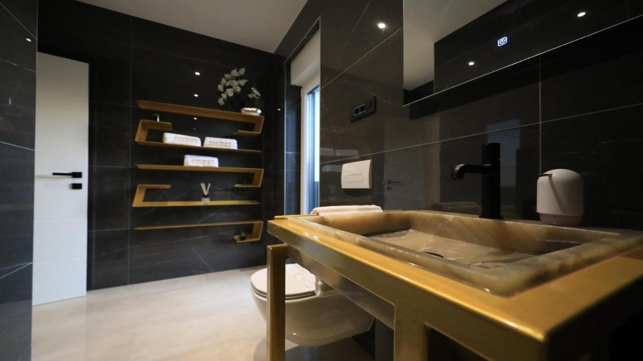 מסלניקה Adastra Apartments מראה חיצוני תמונה